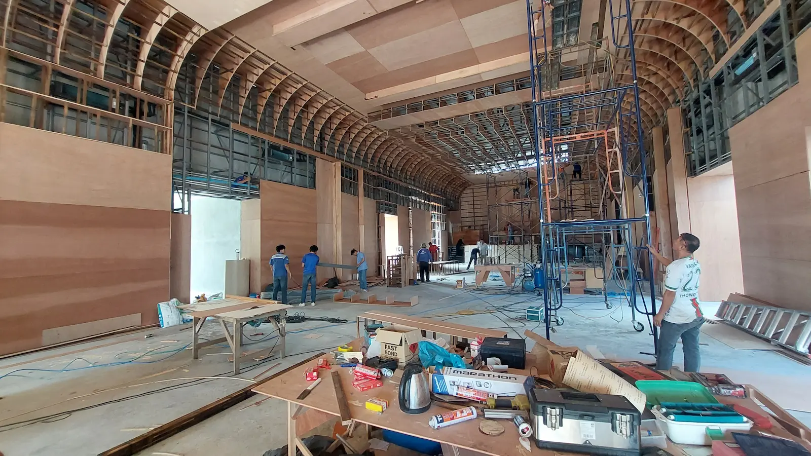 งานโครงสร้างและก่อสร้างห้องประชุมโรงแรมในช่วง Construction Phase