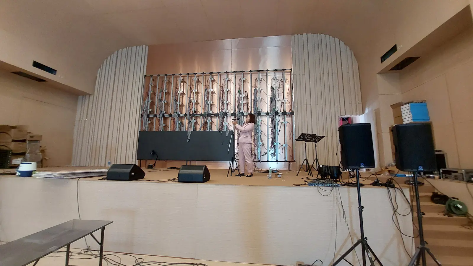 การติดตั้งจอ LED Display ขนาดใหญ่ในห้อง Ballroom โรงแรม